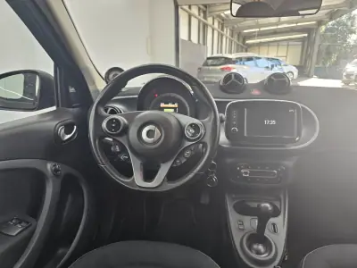 Smart ForFour 2019 - 11000 EUR, 70757 km - 70757km - foto 10 de 29