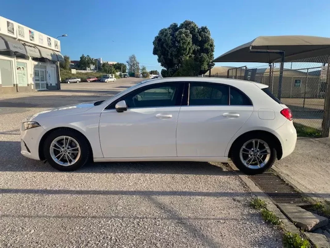 Mercedes-Benz A 180 2019 - 22990 EUR, 127450 km - AUTO.MOTO.pt - 127450km - foto 8 de 20