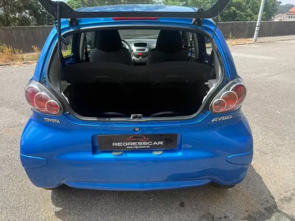 Toyota Aygo 2010 - 5490 EUR, 149000 km - AUTO.MOTO.pt - 149000km - foto 19 de 25