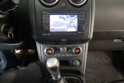 Nissan Qashqai 2013 - 12500 EUR, 167922 km - AUTO.MOTO.pt - 167922km - foto 23 de 26