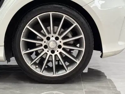 Mercedes-Benz A 180 2015 - 18990 EUR, 117000 km - AUTO.MOTO.pt - 117000km - foto 17 de 36
