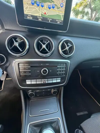 Mercedes-Benz A 180 2015 - 13900 EUR, 210000 km - 210000km - foto 16 de 26