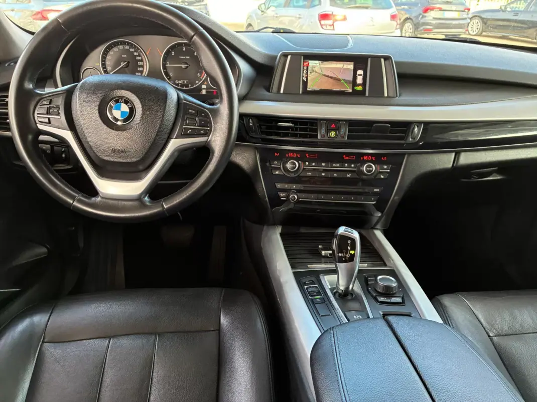 BMW X5 2015 - 22500 EUR, 199000 km - AUTO.MOTO.pt - 199000km - foto 13 de 24