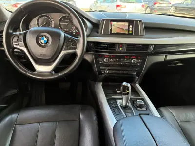 BMW X5 2015 - 22500 EUR, 199000 km - AUTO.MOTO.pt - 199000km - foto 13 de 24