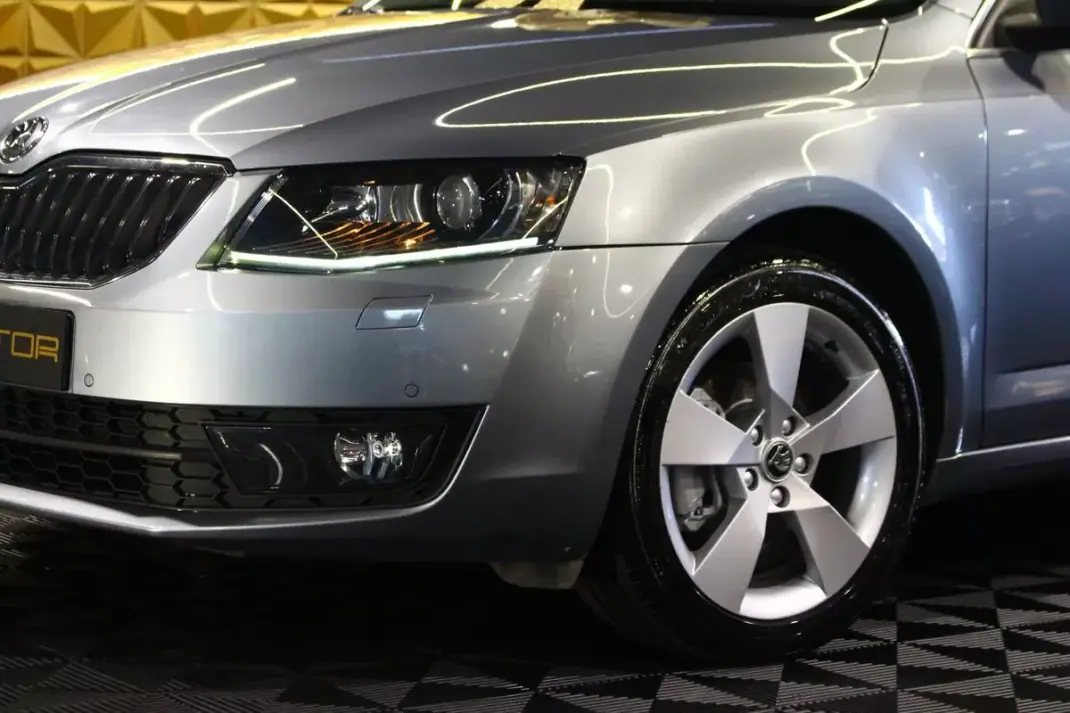 Skoda Octavia 2013 - 12740 EUR, 137350 km - 137350km - foto 12 de 26