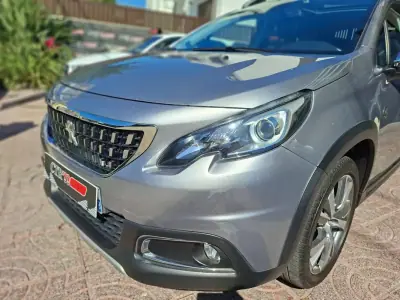 Peugeot 2008 2017 - 10000 EUR, 178323 km - 178323km - foto 12 de 37