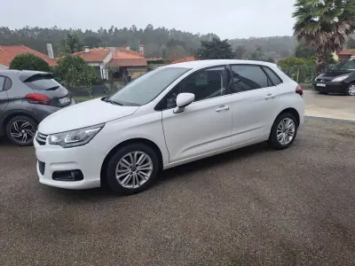Citroën C4 2016 - 7490 EUR, 232353 km - AUTO.MOTO.pt - 232353km - foto 2 de 16