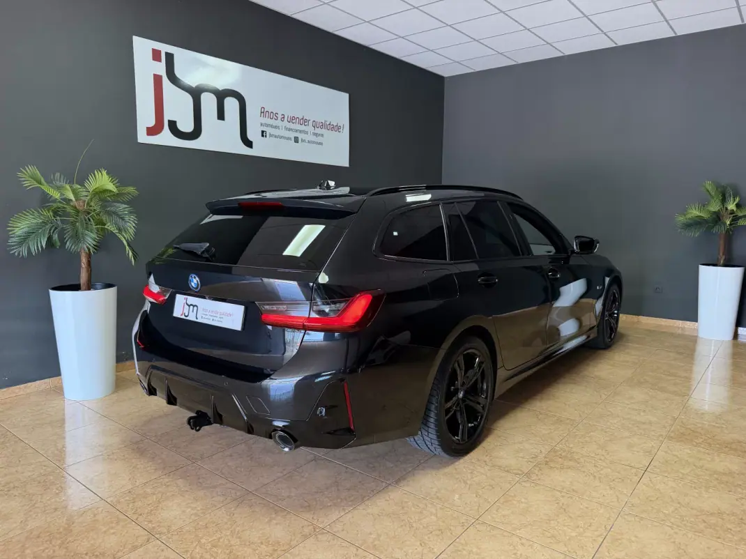 BMW 320 2023 - 32990 EUR, 169897 km - 169897km - foto 4 de 17