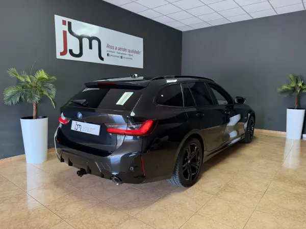 BMW 320 2023 - 32990 EUR, 169897 km - AUTO.MOTO.pt - 169897km - foto 4 de 17