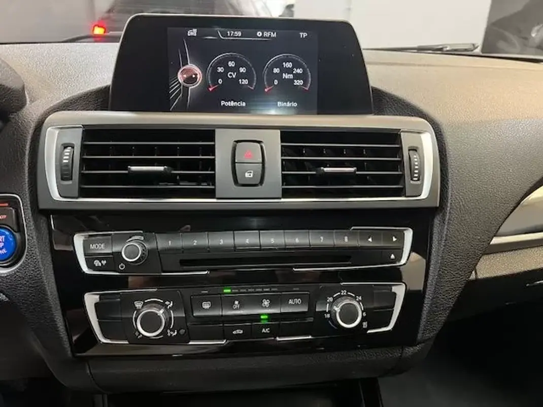 BMW 116 2016 - 12990 EUR, 200000 km - AUTO.MOTO.pt - 200000km - foto 8 de 10