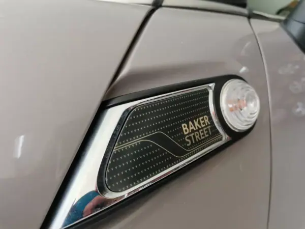 MINI Cooper 2013 - 12900 EUR, 166000 km - AUTO.MOTO.pt - 166000km - foto 6 de 17