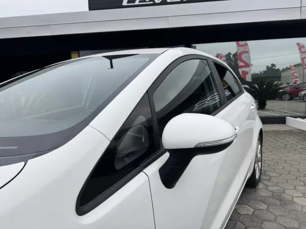 Kia Rio 2016 - 9500 EUR, 113000 km - AUTO.MOTO.pt - 113000km - foto 21 de 40