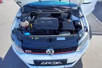 Volkswagen Polo 2017 - 19800 EUR, 70383 km - AUTO.MOTO.pt - 70383km - foto 20 de 22