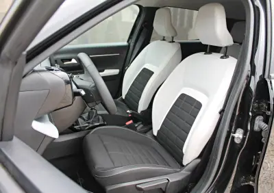 Citroën C3 2025 - 18450 EUR, 18032 km - AUTO.MOTO.pt - 18032km - foto 11 de 30