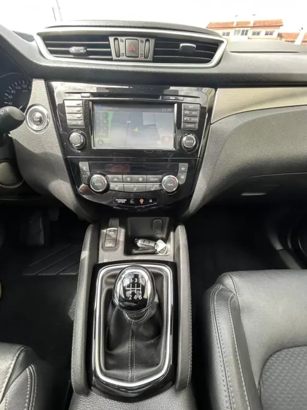 Nissan Qashqai 2019 - 17990 EUR, 157169 km - 157169km - foto 18 de 26