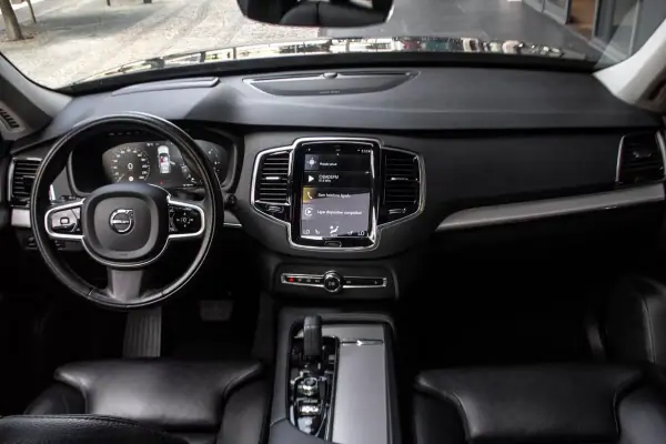 Volvo XC 90 2021 - 37990 EUR, 110263 km - AUTO.MOTO.pt - 110263km - foto 34 de 44