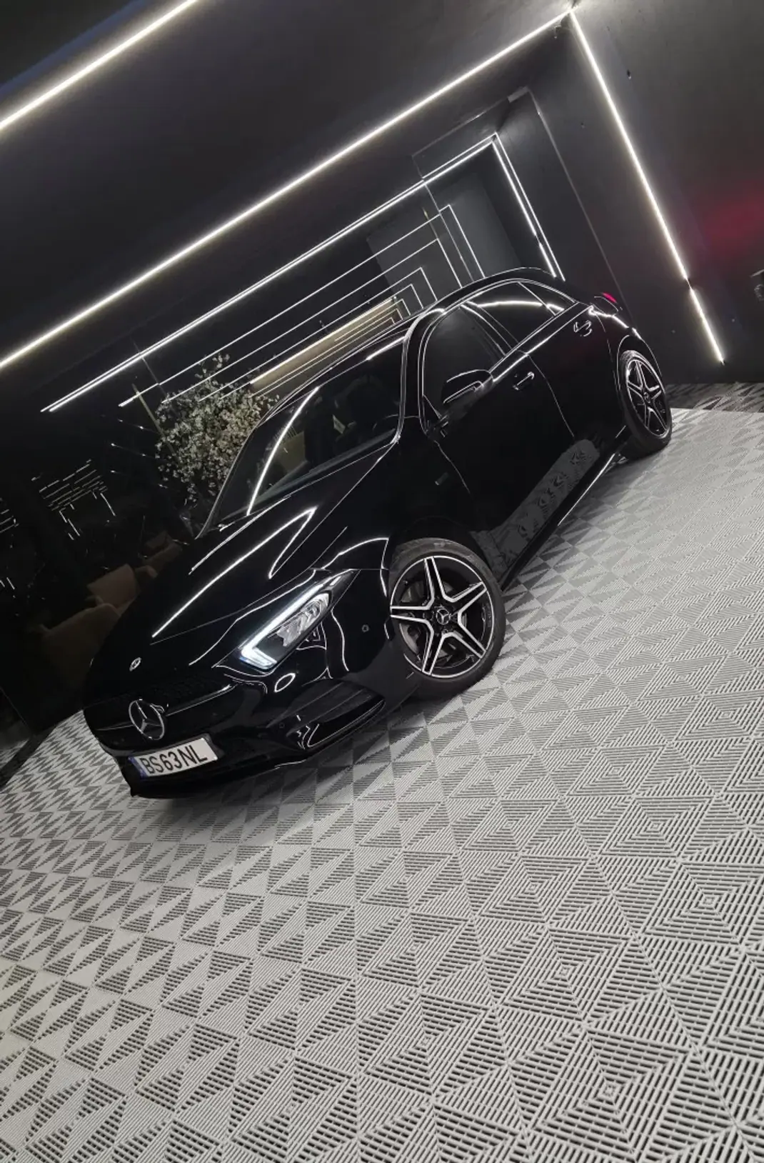 Mercedes-Benz A 250 2021 - 25750 EUR, 154000 km - AUTO.MOTO.pt - 154000km - foto 5 de 26