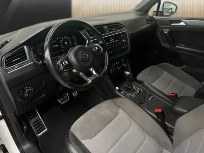 Volkswagen Tiguan 2020 - 31800 EUR, 97000 km - AUTO.MOTO.pt - 97000km - foto 7 de 20