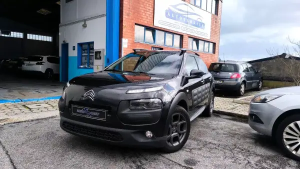 Citroën C4 Cactus 2014 - 9900 EUR, 145000 km - AUTO.MOTO.pt - 145000km - foto 6 de 17