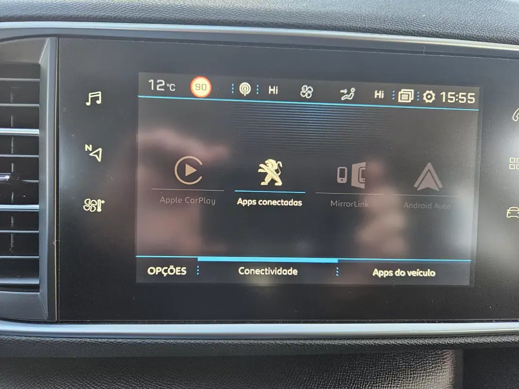 Peugeot 308 SW 2019 - 13800 EUR, 77780 km - AUTO.MOTO.pt - 77780km - foto 26 de 44