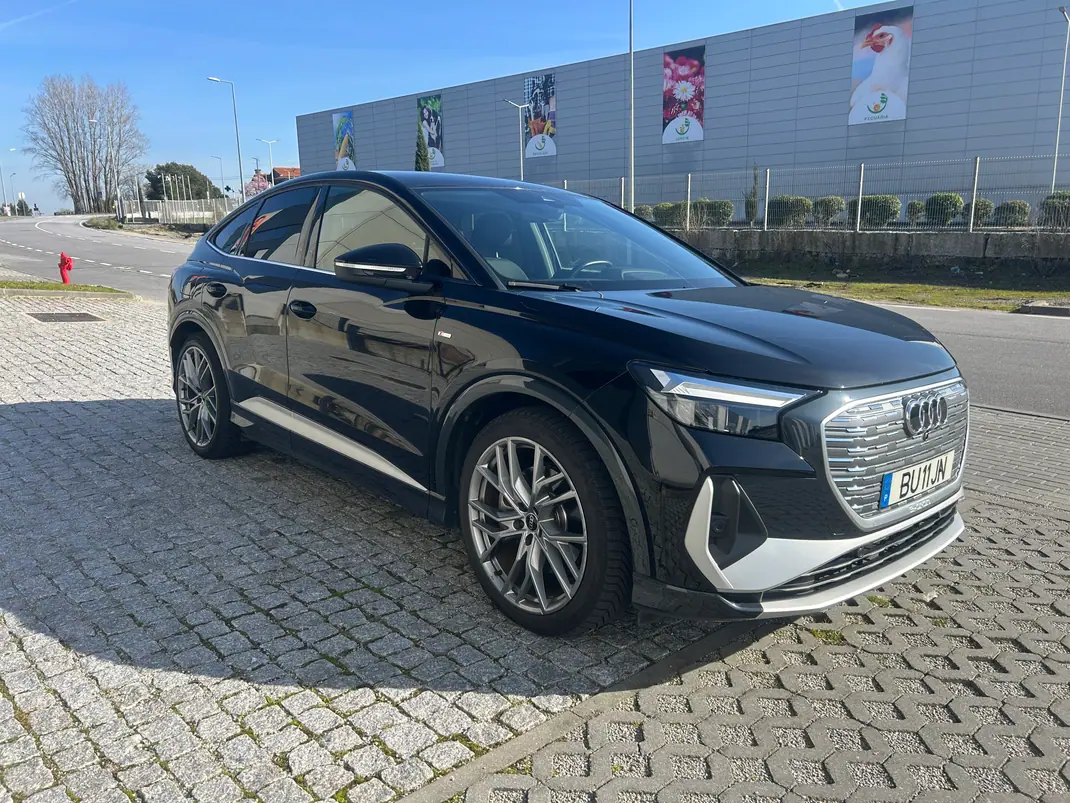 Audi Q4 e-tron 2023 - 35900 EUR, 23000 km - AUTO.MOTO.pt - 23000km - foto 7 de 12
