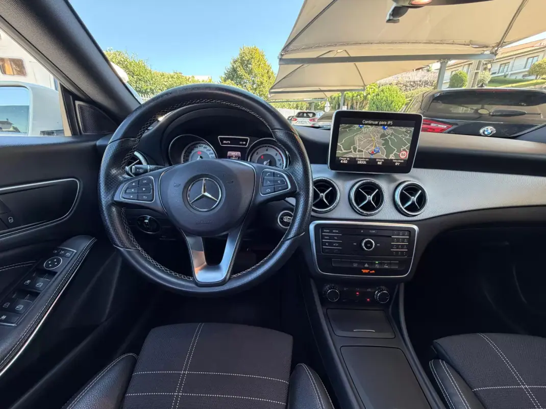 Mercedes-Benz CLA 200 2016 - 21490 EUR, 115000 km - 115000km - foto 16 de 35