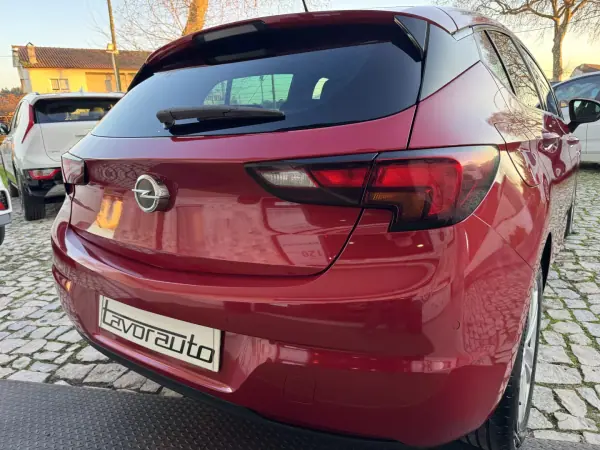 Opel Astra 2020 - 15500 EUR, 77000 km - AUTO.MOTO.pt - 77000km - foto 21 de 33