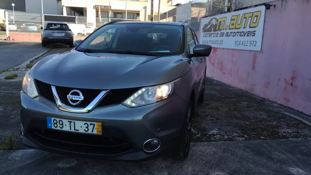 Nissan Qashqai 2017 - 15999 EUR, 139999 km - AUTO.MOTO.pt - 139999km - foto 9 de 34