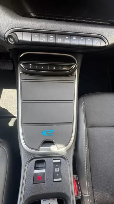 Jeep Avenger 2023 - 24990 EUR, 41228 km - AUTO.MOTO.pt - 41228km - foto 20 de 27