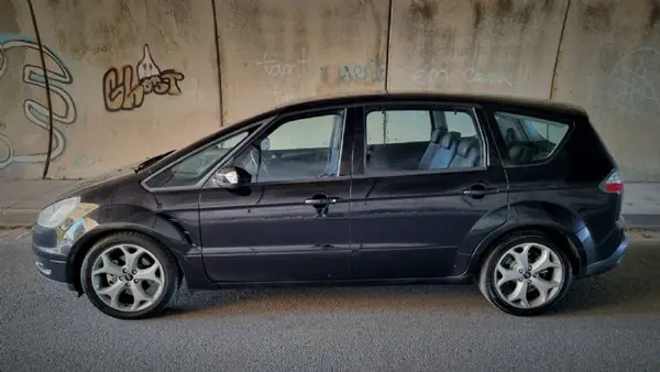 Ford S-Max 2007 - 7950 EUR, 380000 km - AUTO.MOTO.pt - 380000km - foto 5 de 23
