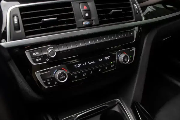 BMW 318 Gran Turismo 2019 - 21900 EUR, 233336 km - 233336km - foto 20 de 36