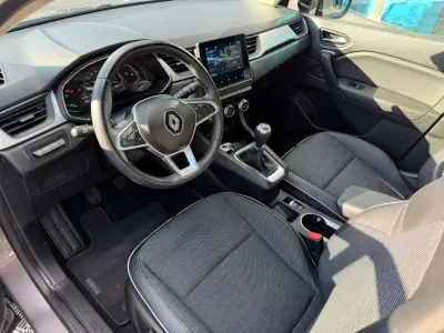 Renault Captur 2022 - 17300 EUR, 89000 km - AUTO.MOTO.pt - 89000km - foto 5 de 12