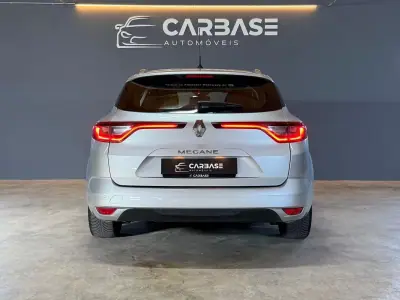 Renault Mégane Sport Tourer 2019 — foto 4 de 22