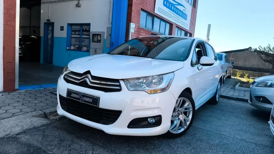 Citroën C4 2011 - 8900 EUR, 160000 km - AUTO.MOTO.pt - 160000km - foto 18 de 18