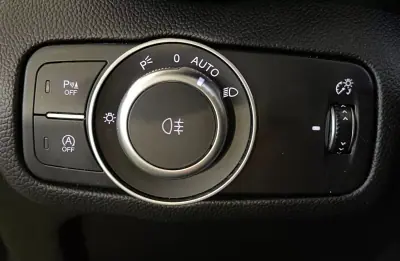 Alfa Romeo Giulia 2016 - 18500 EUR, 153000 km - AUTO.MOTO.pt - 153000km - foto 34 de 35
