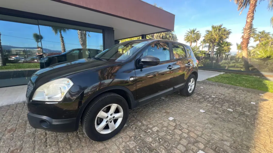 Nissan Qashqai 2008 - 5900 EUR, 305000 km - AUTO.MOTO.pt - 305000km - foto 11 de 11