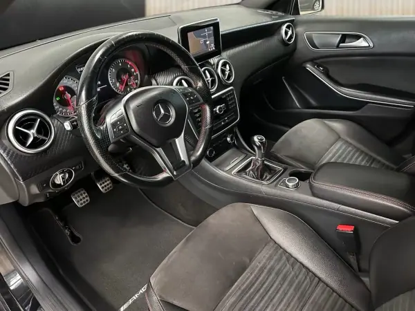 Mercedes-Benz A 180 2013 - 11800 EUR, 331000 km - AUTO.MOTO.pt - 331000km - foto 7 de 18