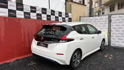 Nissan Leaf 2021 - 12900 EUR, 61600 km - AUTO.MOTO.pt - 61600km - foto 6 de 12