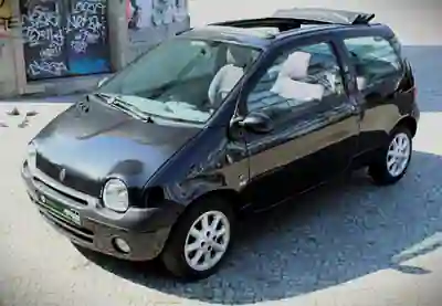 Renault Twingo 2004 - 4790 EUR, 126549 km - foto 3 de 15