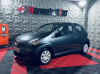 Toyota Aygo 2005 - 3990 EUR, 93218 km - AUTO.MOTO.pt - 93218km - foto 6 de 20