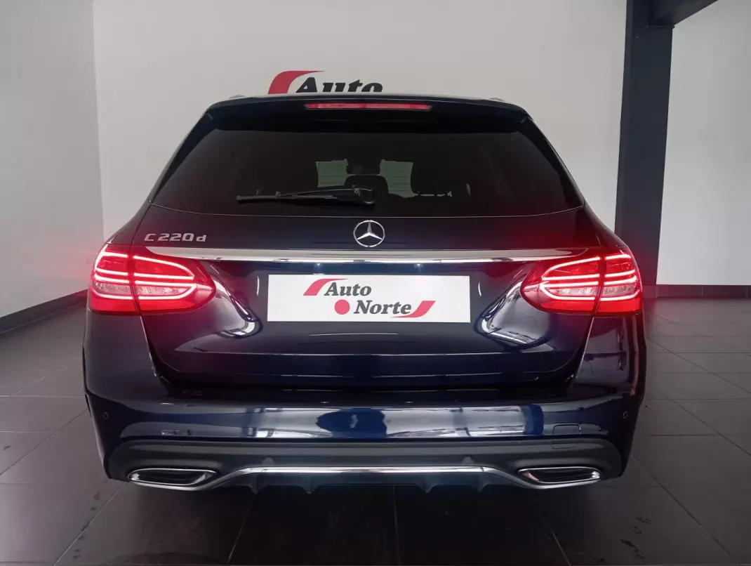 Mercedes-Benz C 220 2019 - 28300 EUR, 140000 km - AUTO.MOTO.pt - 140000km - foto 10 de 36