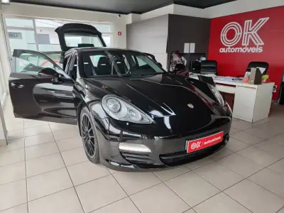 Porsche Panamera 2011 - 37500 EUR, 129500 km - AUTO.MOTO.pt - 129500km - foto 19 de 38