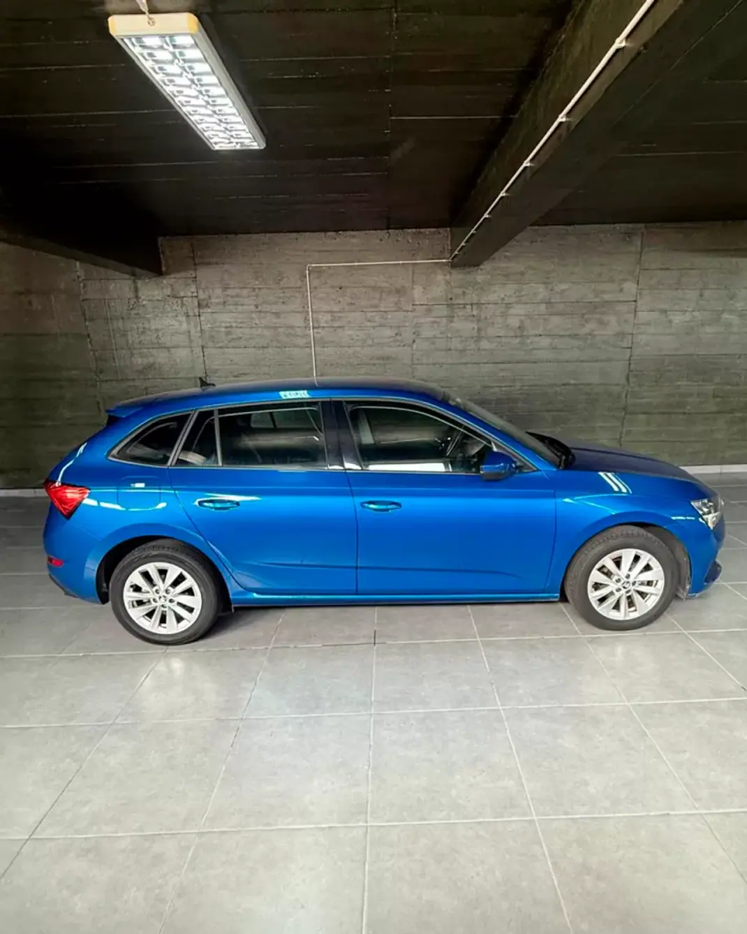 Skoda Scala 2023 - 15250 EUR, 65000 km - AUTO.MOTO.pt - 65000km - foto 4 de 16