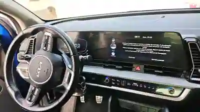 Kia Sportage 2022 - 20500 EUR, 66500 km - AUTO.MOTO.pt - 66500km - foto 5 de 9