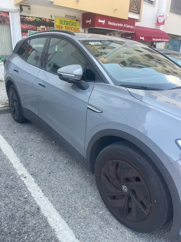 Volkswagen ID.4 2021 - 18900 EUR, 110000 km - AUTO.MOTO.pt - 110000km - foto 4 de 4