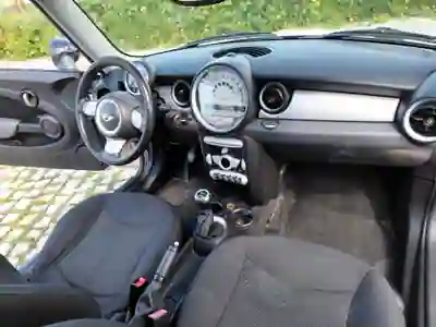 MINI Cooper 2009 - 5950 EUR, 230000 km - AUTO.MOTO.pt - 230000km - foto 12 de 15