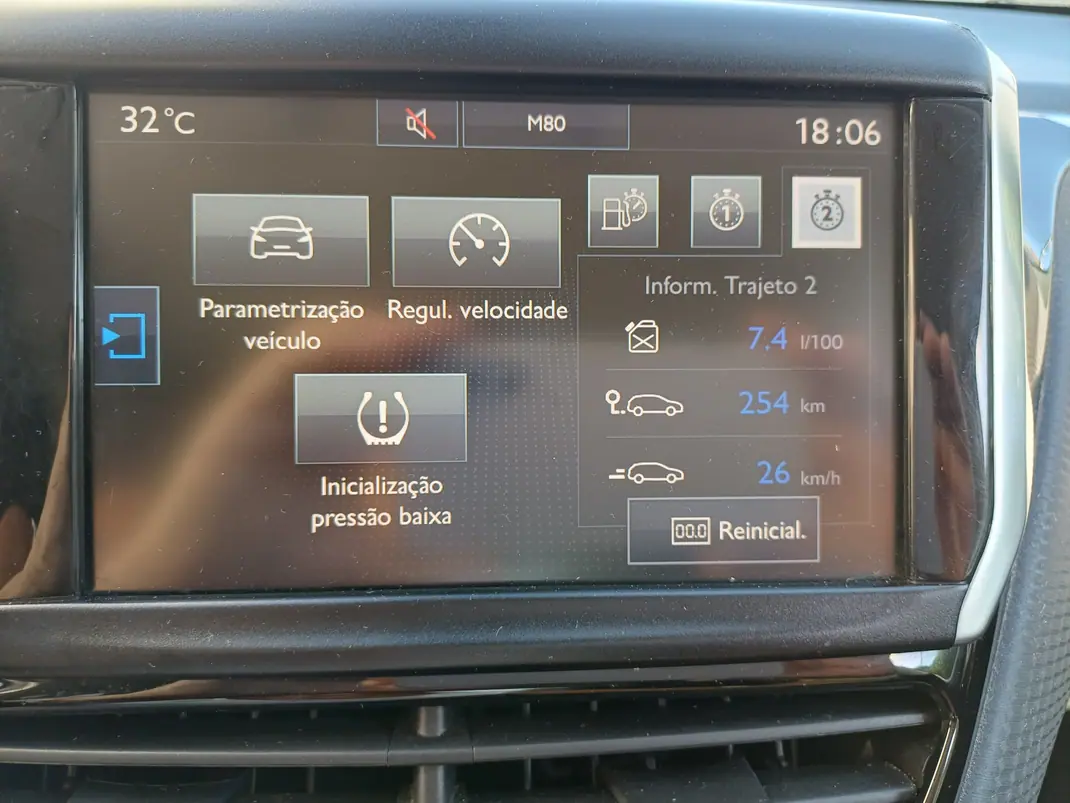 Peugeot 208 2016 - 6500 EUR, 130000 km - 130000km - foto 7 de 7