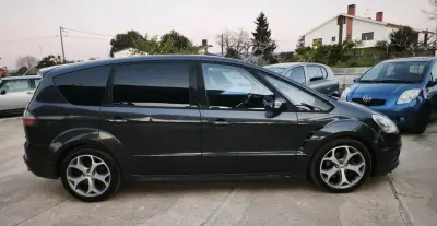 Ford S-Max 2008 - 10990 EUR, 274092 km - AUTO.MOTO.pt - 274092km - foto 4 de 32