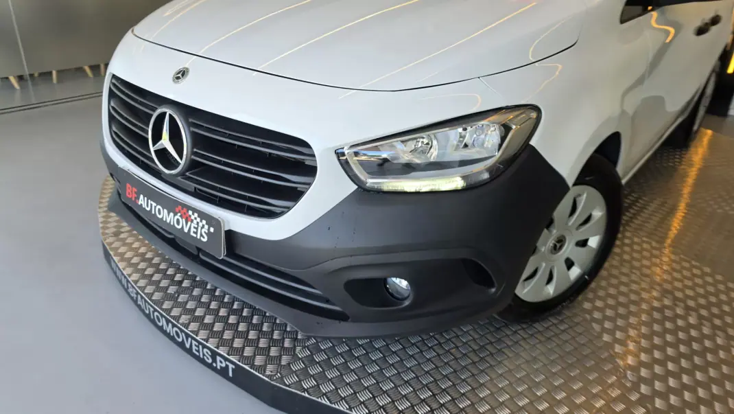 Mercedes-Benz Citan 2025 - 24950 EUR, 10603 km - AUTO.MOTO.pt - 10603km - foto 23 de 50