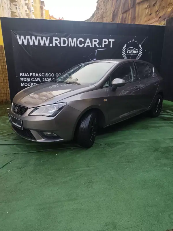 SEAT Ibiza 2017 - 8990 EUR, 156000 km - AUTO.MOTO.pt - 156000km - foto 2 de 11